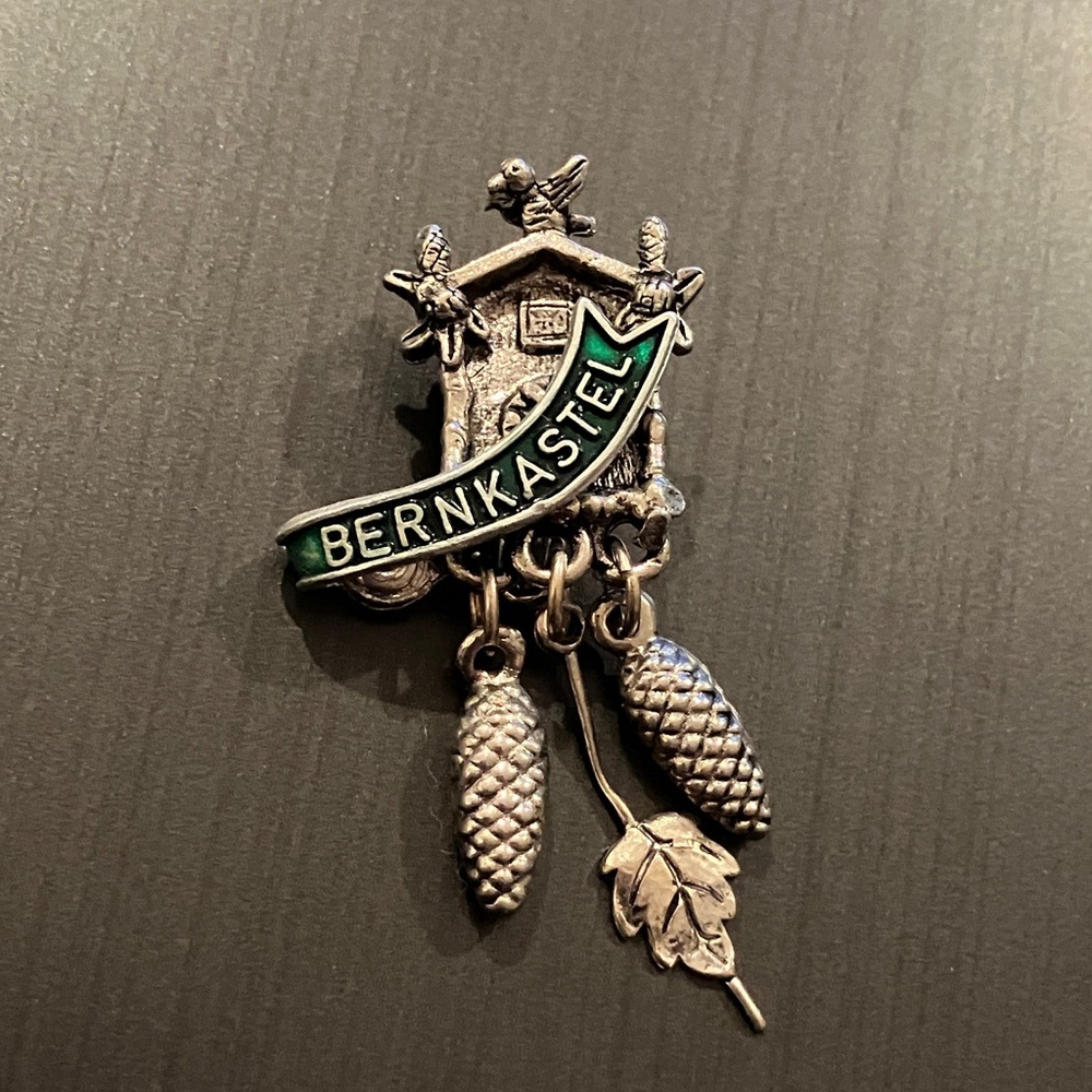 BERNKASTEL Vintage German Brooch
